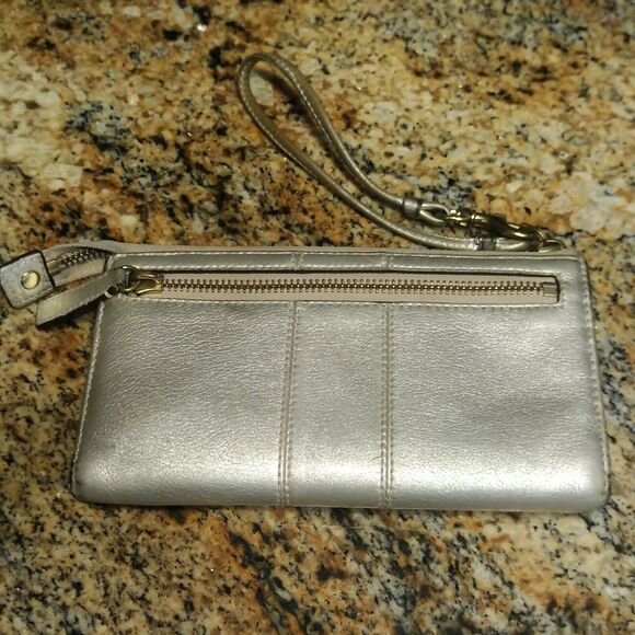 COACH HOLIDAY POPPY SILVER GOLD LMTD LEATHER Wristlet GUC Sm RETIRED - Picture 4 of 12